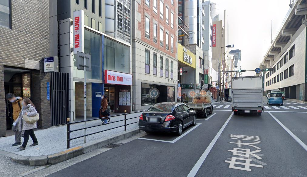 Walk along Chuo-Odori Street